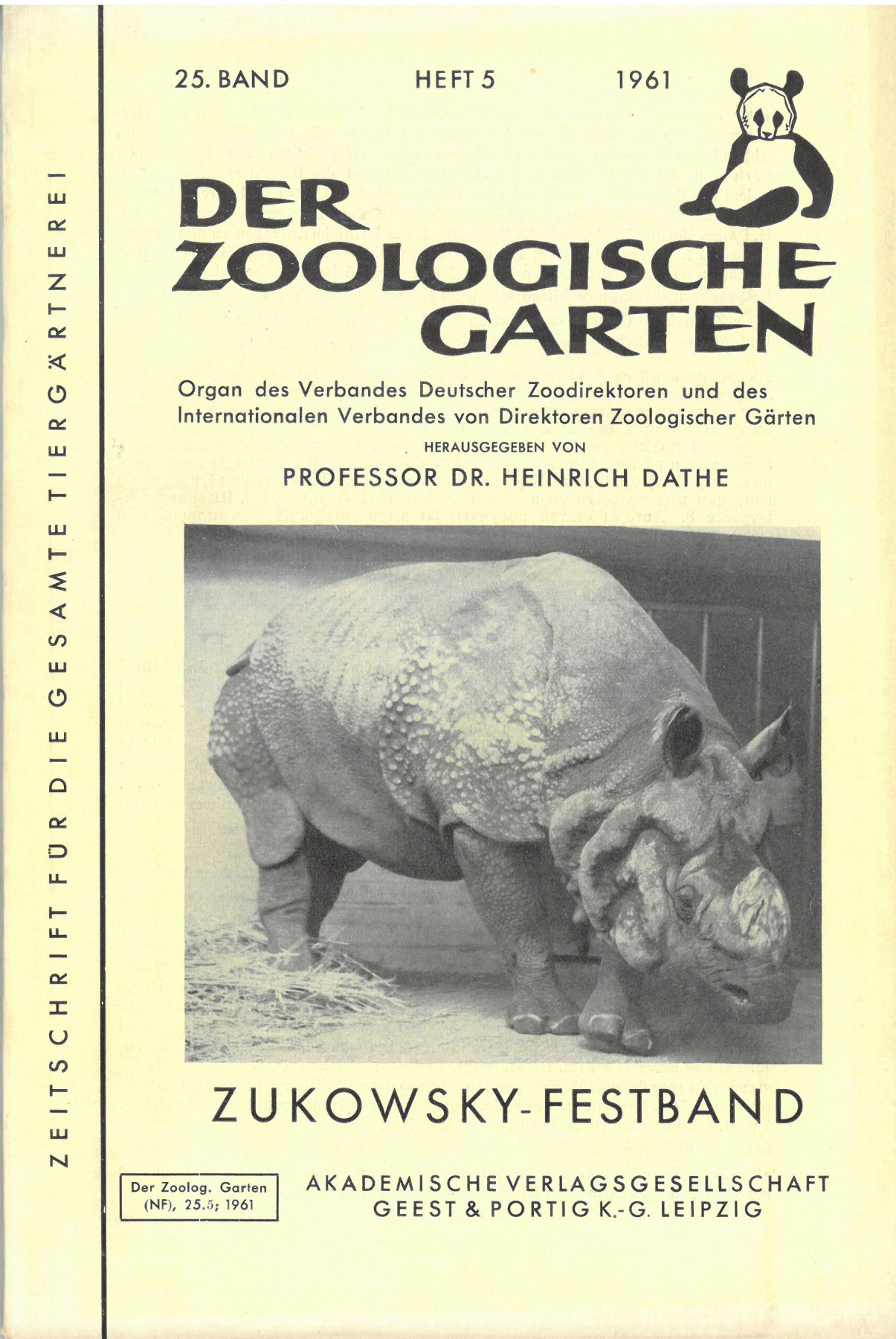 Cover page of Der Zoologische Garten with photograph of a rhinoceros